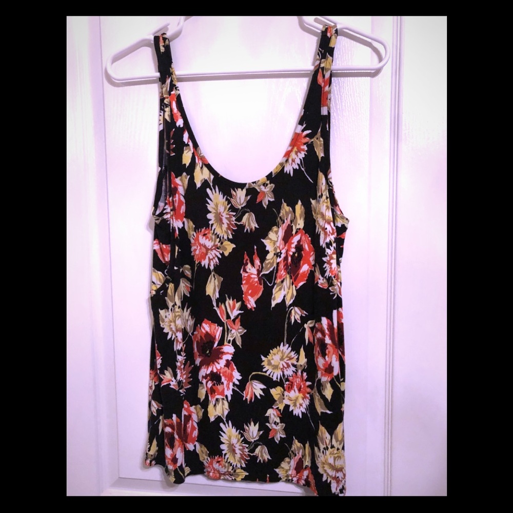 Volcom floral tank Size M